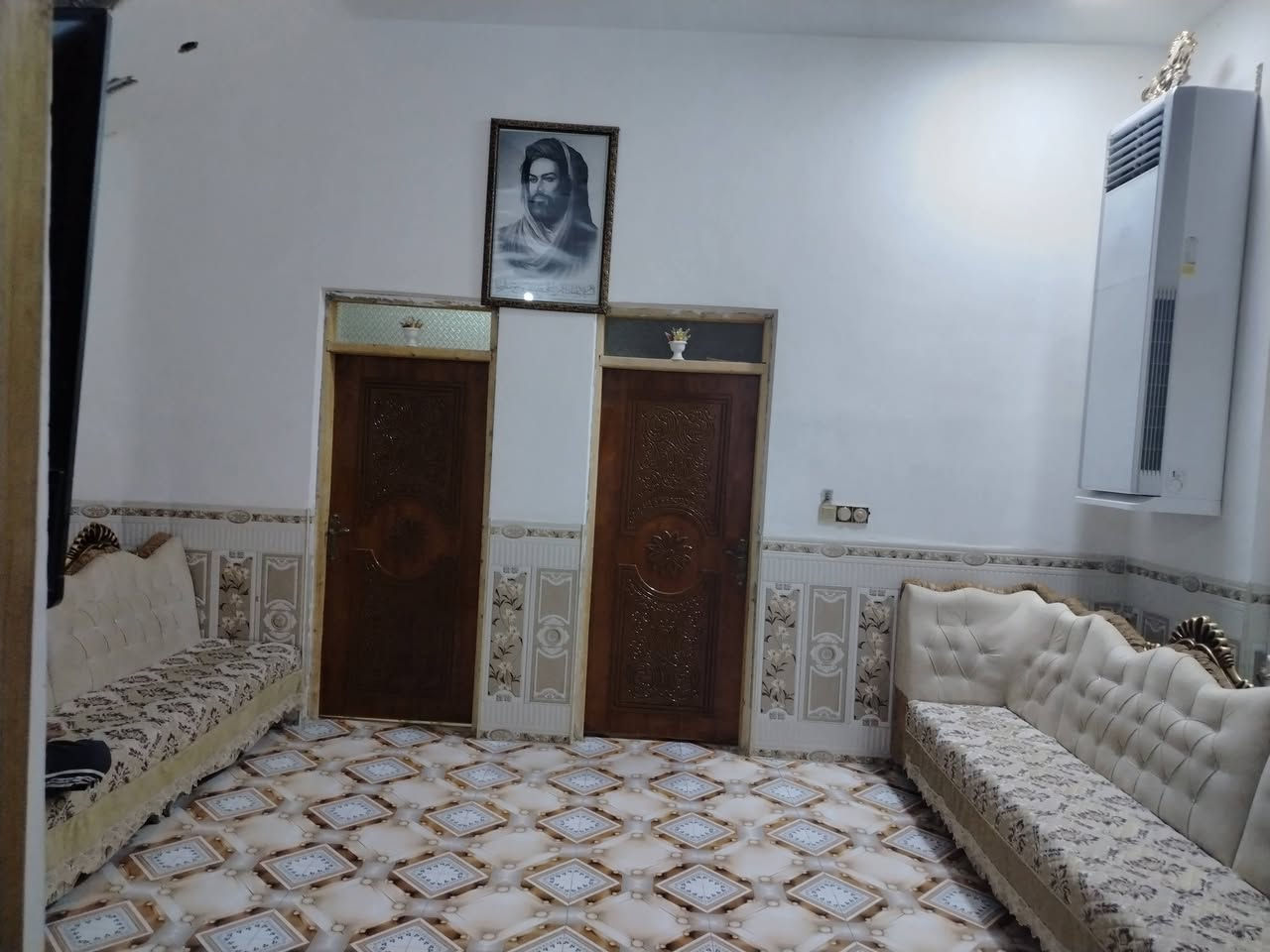 سلام وعليكم دار البيع المساحه 200 متر طابو صرف غرف 2 وصاله كبيره ومطبخ مناور 2 دوانية مغاسل داخليه وخارجيه البناء حديث طابوق رباط كونكريت وسقف كونكريت العنوان سوق الشيوخ حي العسكري شارع المستوصف قرب مجمع علاء الحمداني


**إذا كنت صاحب هذا الإعلان وتريد حذفه لأي سبب، رجاءا أرسل رسالة إلى الدعم الفني**