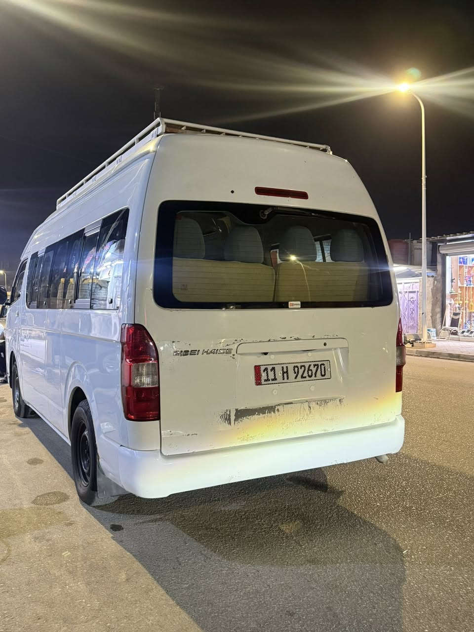 السلام عليكم جنبي للبيع مديل 18 رقم جديد سيارة كفالة عامة بس مكان صبغ واحد سيارة مدوشمة تنتة وارضية وكشنات منضومة غاز جديدة   حدادة وتخم تاير جدد مكان سيارة بصرة تحويل ثاني يوم رقم الهاتف ***********
