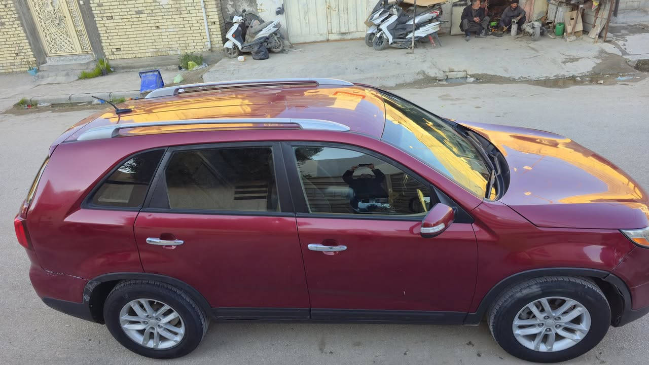 سورنتو موديل ٢٠١٤
وارد امريكي 
بيها طخات بسيطه 
السونار مرفق بالصور 
محرك ٦ سلندر 
السياره ماشيه ١١٠ الف 
سنوية جديده 
السياره رقم بغداد بأسمي وتحويل مباشر 
السعر المطلوب ١٦٠ $ بيه مجال 
للاستفسار التواصل ***********
