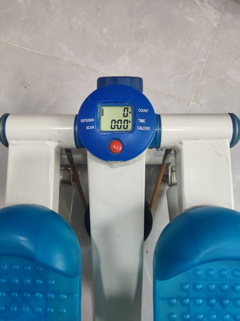 السلام عليكم متوفر جهاز ستيبر شركة max sport مستعمل شي كلش قليل شغال 100٪ بدون مشاكل ويتحمل الى وزن ١٠٠ كيلو للاستفسار فقط واتس ***********
سعر شامل التوصيل 45 الف
