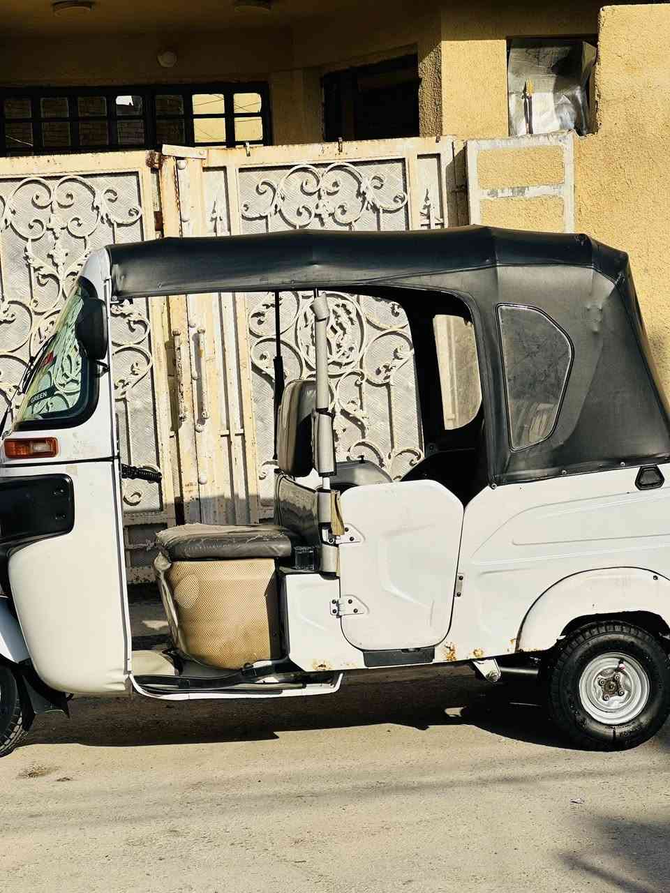 سلام عليكم تكتك موديل ٢٠٢٢ تكتك نضيفه من ايدك للشارع كلشي مابيها نقص كهربائيات مكينه مكفوله وباسمي ثاني يوم احول وكشرها شوفه عينك مكاني بغداد الكماليه ساحه التشابيه*********** رجاء الموشراي لا يراسل ويتعبني

