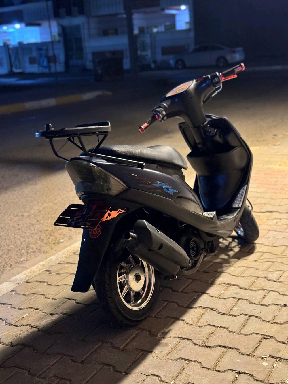 دراجه ماكس عدله للبيع دراجه مكفوله من البجم للبجم مثل متشوف بل صوره المكينه خرسه تجي وتشوف بعينك مزوده صالنه وبوشه 55 السعر 550 وبي مجال المكان الرمادي التأميم للأستفسار الأتصال ع هاذ الرقم ***********