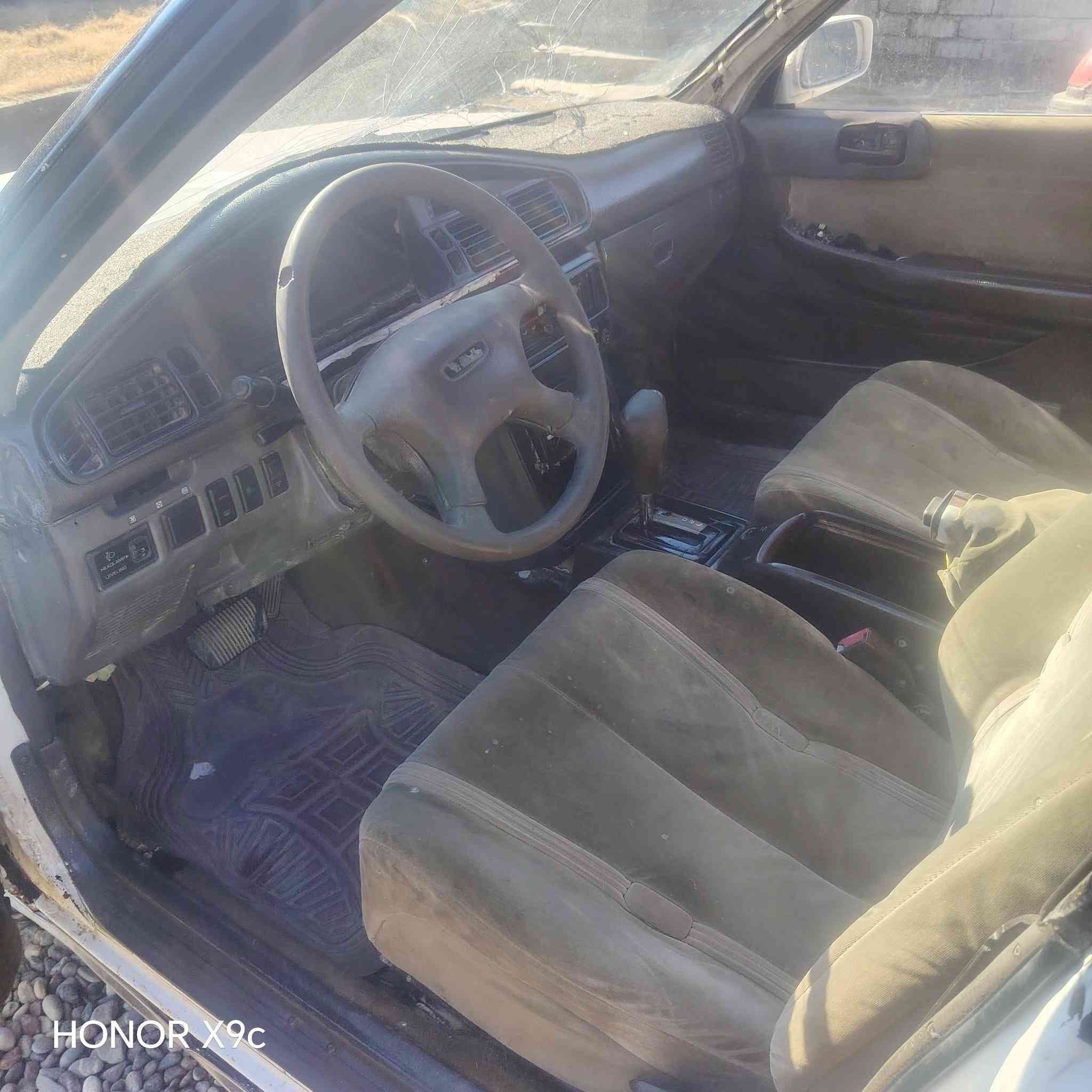 السلام عليكم للبيع مارك مسطره كير محرك شرط صدرها امامي خلفي نظيف مشط جديد كهربائياته  كلها شغاله ما مسجل حبل ما مسجل حبل 
سعر10 وبيها مجال شيء قليل مكان الشرقاط

الرقم ***********
