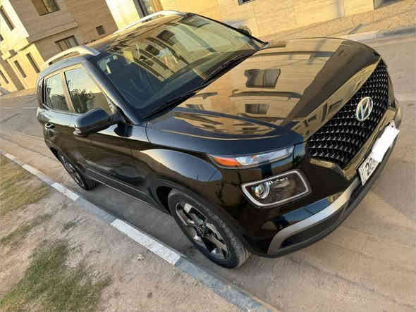 السلام عليكم 
هيونداي فينيو لون اسود للبيع مديل 2022 وارد امريكي 
المواصفات فول مواصفات  
فتحه سقف
مقاعد نص جلد 
نقاط عميه 
رادار 
محافظة على المسار
كروس سرعه
ويل حجم 17
تدفئة مقاعد
وضعيات قيادة
محرك 1600 
ماشيه 36 الف كيلو و قابل للزيادة
رقم اربيل تحويل فقط
حادثها سطحي جاملغ خلفي و باب خلفي و موجود صور الحادث و رقم الشاصي 
السعر 13500 دولار و بيها مجال
للتواصل خاص او على هذا الرقم ***********
