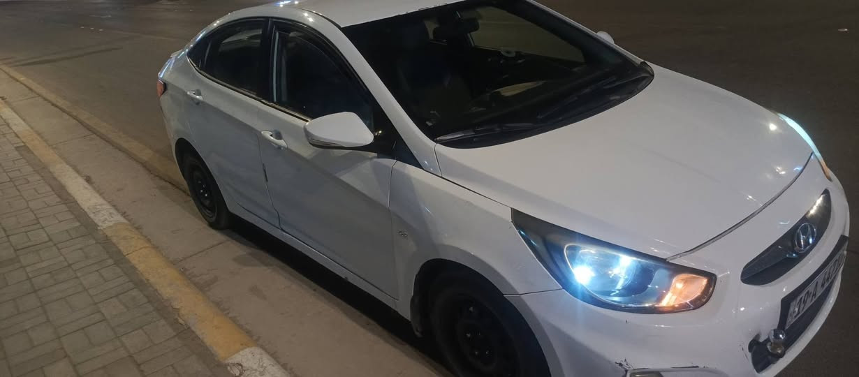 سلام عليكم اكسنت 2012 بيه صبغ قطعتين بدون دواخل تحويل مباشر مكينه كير تبريد حداديه مكفولات سنويه سنه 2031 هزه جديده  مكاني كربلاء

*********** سعر 85 وبيه مجال بصيط
