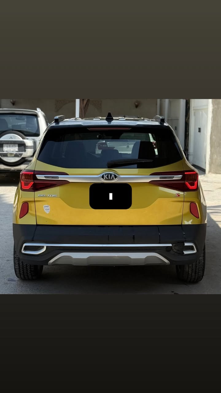 السلام عليكم اخوان للبيع اومراوس
سياره سلتوز موديل 2021 رقم بغداد انلكيزي 
هزه جديد 
السياره كامله من كل شي  

نظيفه ما بيها اي نقص كفاله عامه
محرك 2000 دوش
بيها ثلاث قطع اثر الحادث في امريكا
مكان بغداد حي الجهاد

الاتصال ع ***********
السعر 138 بيها مجال حك الجيه
