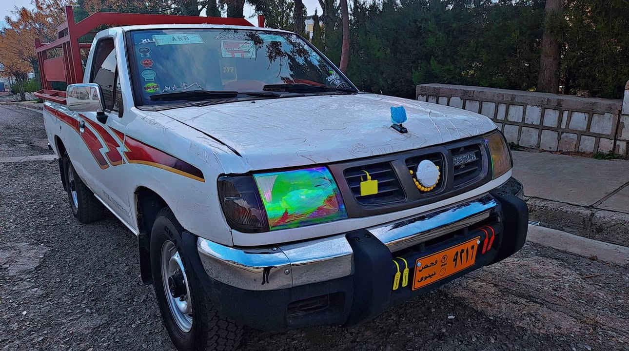 بەناوی خوای گەورە نیسان مۆدیل 2005ناوسورتەبریدە سەیارەکە مەنەفسی لەگەڵە گیڕومەکینەوئەکسل بەشەرت شانوسەقفوپیشی هیجی پیوەنیە چوارتایەی لۆکی لەژیرەجەمجەوناوبۆدی لۆکی تیایە سەیارەکەنمونەی جوانیە ماڵی دۆستە سعر60گەڵاوکەمیک معامەلە ***********جوابی کۆمینت نادەمۆ***********
