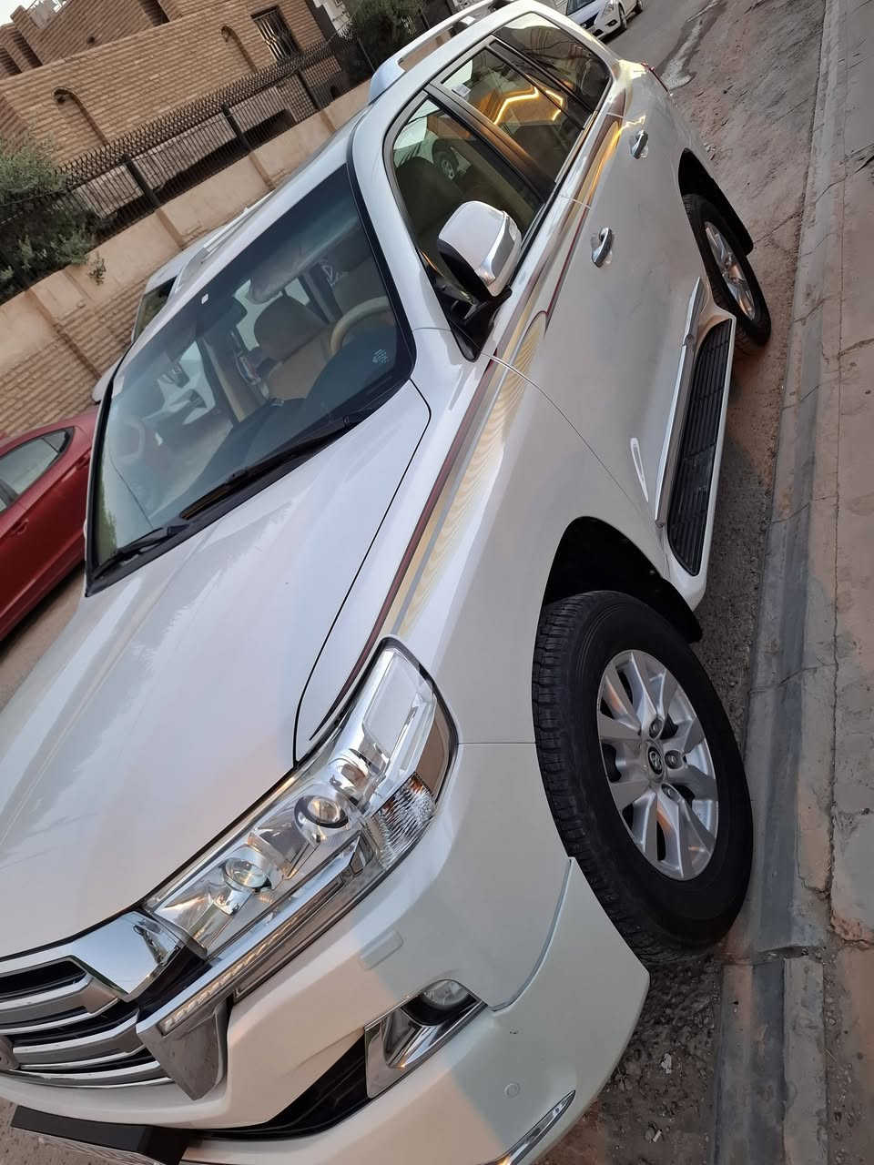 لاندكروز بريم موديل ٢٠١٧ 
ماشية ٨٢ حقيقي سيارة مكفولة كفالة عامة من كل شيء
رقم بغداد دولي 
المكان بابل
للاستفسار الاتصال على الرقم واتساب:
***********
