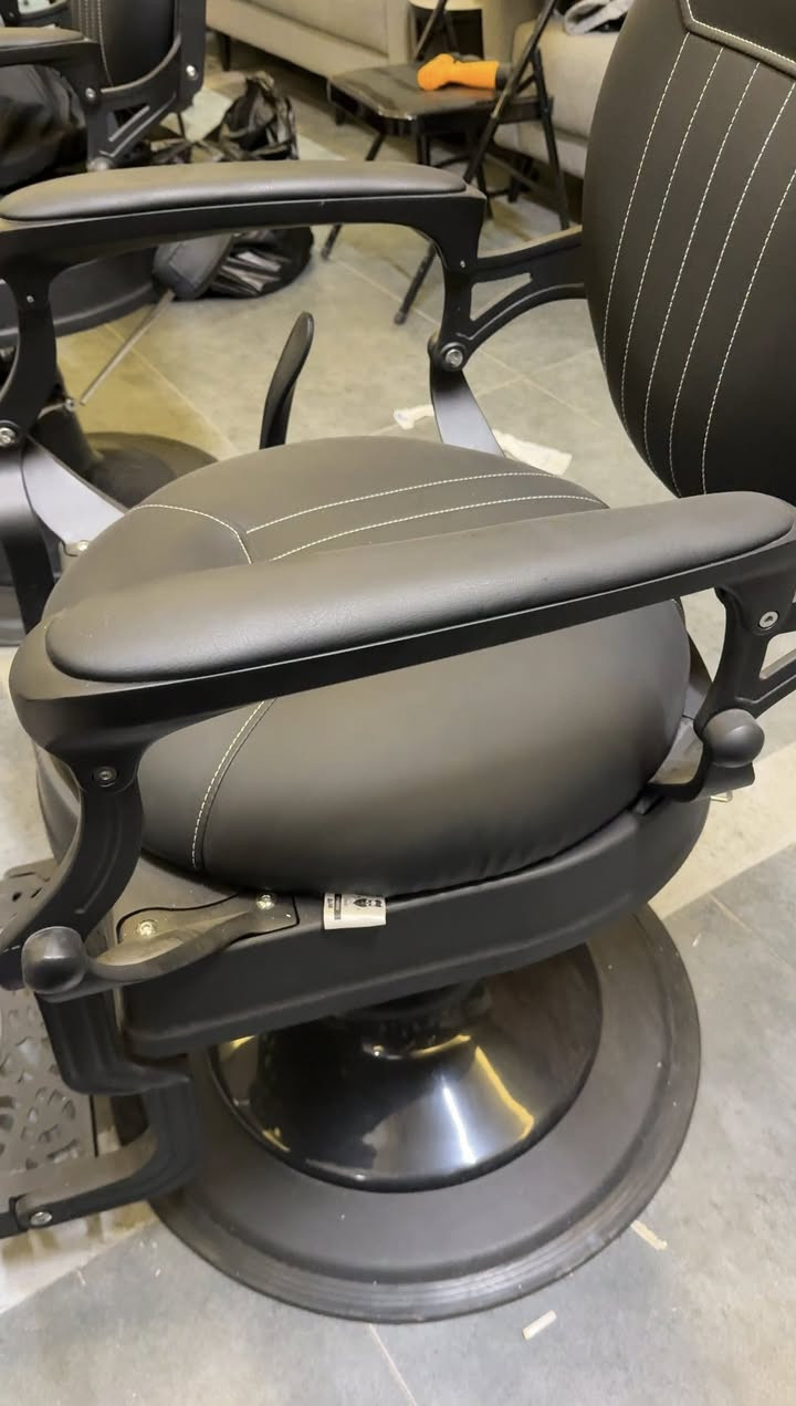 السلام عليكم كراسي جدد موديل واحد السعر 500 اكثر من واحد بيهم مجال | كربلاء


**إذا كنت صاحب هذا الإعلان وتريد حذفه لأي سبب، رجاءا أرسل رسالة إلى الدعم الفني**