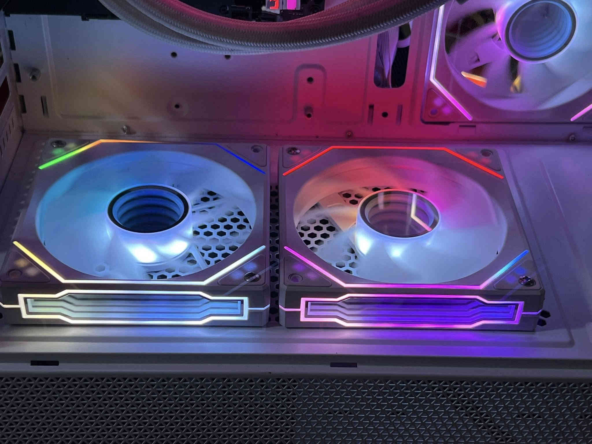 يحاسبه بدون كرت شاشة هسه مجهزتها المواصفات اما كم داخل الصور حاسبة كلا جديد اللي حاب يجي للبيت أهلا وسهلا توصيل ما عندي مكاني بغداد مدينة الصدر السعر550 أي تم تنزيل السعر 
استفسار ***********
بيع أو  مراوس  وي لبتوب  ادفع فرق 
ROG STRIX B550-I GAMING
AMD RyzenTM 7 5700X
XPG16 3600MHz
CORSAIRل RM SERIESTM RM850
WD
_BLACK
SSD500
Thermaltake TH 240
ALPHARD M
ARCTIC
