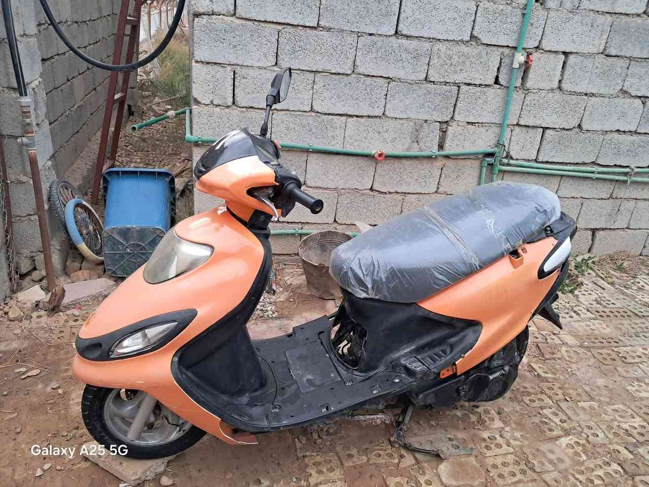 دراجة فراشة دولفين يرادلها ترتيب شغالة السعر١٧٥ مكان كنعان ***********
