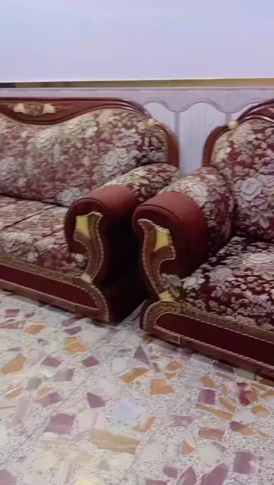 سلام عليكم تخم عشر مقاعد
سعر 350 مكان بغداد 
رقم ***********
