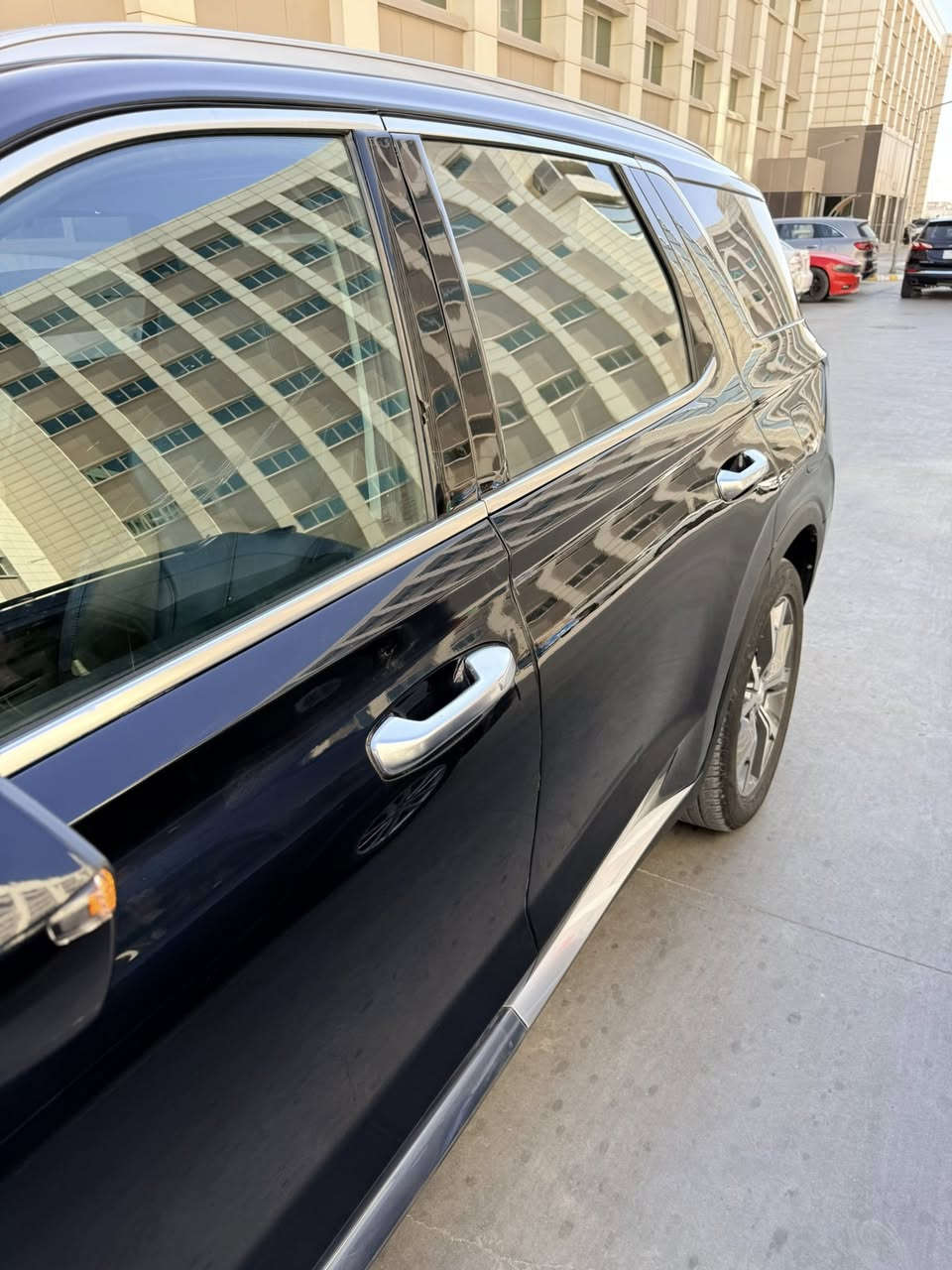 بلسايد 2022 للبيع  وارد امريكي فول
1_ بصمه تشغيل عن بعد

2_ سايد بريك بصمة

3_ مري تعتيم + اشارة بل مري

4_ سقف كنتاره

5_ اربع انضمة قيادة

6_ نزول من المنحدرات

7_ تحديد مسار

8_ قيادة ذاتيه

9_ مانع انزلاق

10_كشن خلفي كهرباء كل المقاعد

11_ كامرتين 

12_ جنطه شفط

13_ منفذ Aux + منفذ 12 فولت +منفذ 120v 

14_فتحة سقف

15_داخل اسود

16_ شفتات سترين

17_شاشة كبيرة

18_كشنات vip منفصل

19_عداد المسافة 47

20_ مانع تصادم 

21_كشنات خزن كهربائي

22_. نضام صوت متكامل

23_ بردات خلفية

24_ محرك ستة سلندر 3800

25_ رادار امامي خلفي جانبي

26_ حساس امام خلفي جانبي

27_ شحن وايرلس لجميع المقاعد لامامية

28_ تبريد مركزي 3 قطع

والكثير من المواصفات التكميلية 
السعر 235$ 
***********

***********
مكان السياره البصرة
