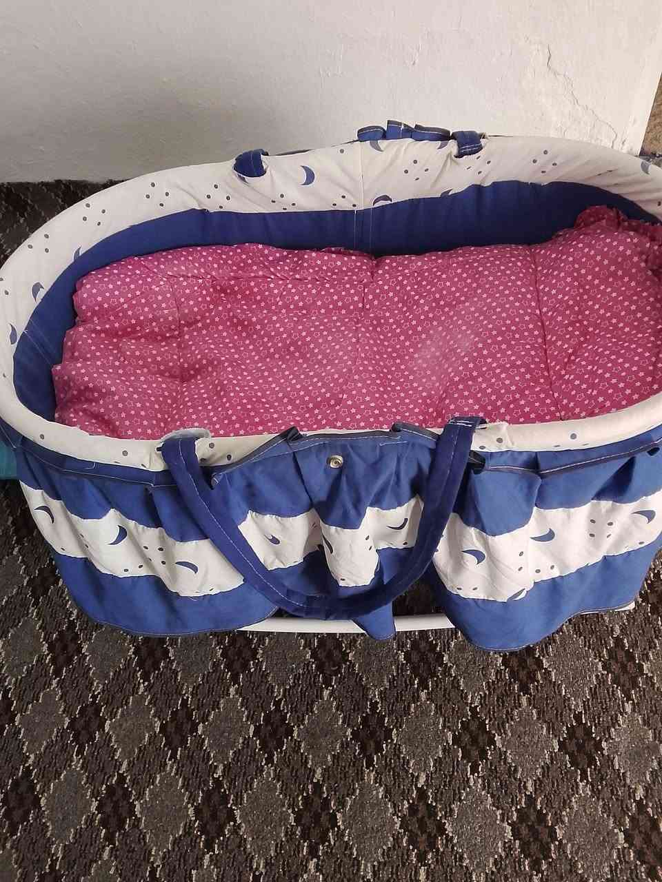 الباسكل 20 سرير ب10 الهزاز ب 10


**إذا كنت صاحب هذا الإعلان وتريد حذفه لأي سبب، رجاءا أرسل رسالة إلى الدعم الفني**