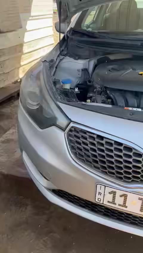 السلام عليكم 
سياره فورتي موديل 2016 السياره  نص فول 
ليبل واحد كله وي الصندوك 
تخم تاير اني شاده جديد 
كلش حلوه السياره  
السياره  مال بيت السياره حرفياً محد يطلع بيهه كلش قليل 
وموجود صور مال سونار تجي وتكلب
السياره  موجوده بل كاضميه 
السعر 105 وبيهه مجال حك الجيه 
هاتف ***********
