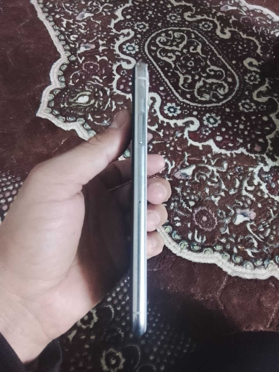 ايفون 11 برو ماكس 
كلة ع بلاد شرط ممفتوح وفول نظيف 
ذاكرة 256G بطارية 87%
محدث آخر تحديث ويا شاحنتها الاصليه 
سعره ٤٢٥ الف ***********
