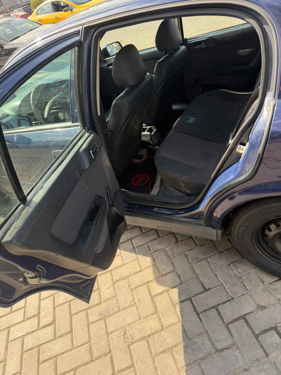 السلام عليكم 
للبيع اوبل استرا 2002 
باسمي رقم انكليزي 
محرك كير جدد مال حاويه 
صدر امامي خلفي مال حاويه بايدي شاده 
كهربائيات كلها شغاله 
تخم تاير جديد 
كشنات جدد 
لايتات جدد..تبريد شغال منضومه كلها جديده 
برغي نقص مابيها
سيارة بلاديه قطره صبغ مابيها 
السعر 58

العنوان/بغداد 
***********
