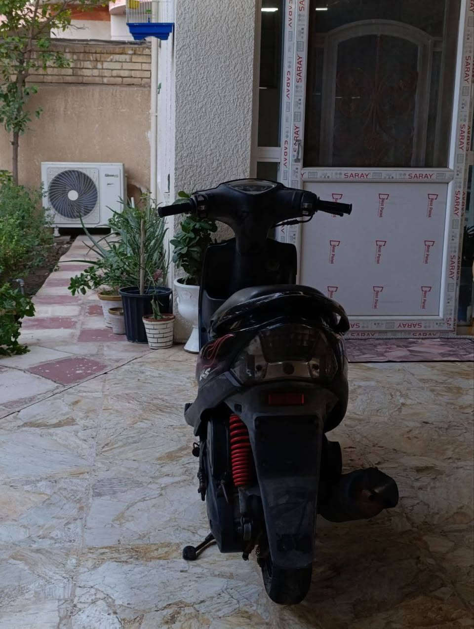 السلام عليكم
دراجه ماكس عدله للبيع دراجه جديده كلشي شغله بيه
دراجه ختم واحد مع المكينه دراجه موديل 2008  سعره 9500رقم الهاتف***********
