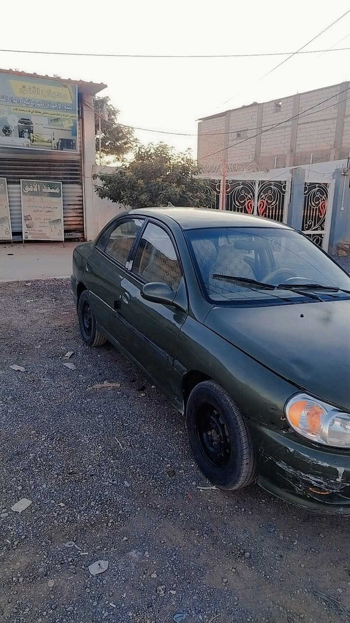 السلام عليكم سياره كيه ريو 2001سياره حلوه بس عوزها ترتيبات لءن اني بل شغل ما فارغ سياره سنويتها ما صاقطه ل2027الكيس مال الكير عوزه غسل لءن وصخ فتحت دجات جدد سياره شوفت عينكم السعر 35 ترهم مراوس اليحب يتواصل على هاذا رقم وبخدمتكم***********ايضن بي واتساب
