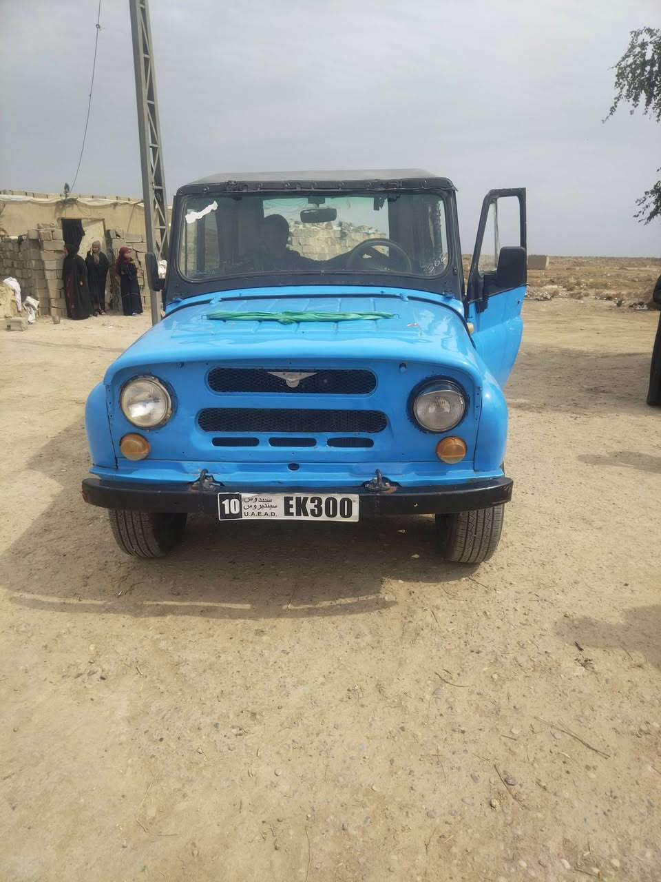 السلام عليكم واز 88للبيع خير من الله مكينه ففتي كير ونجي سياره مكفوله تعمير جديد السعر 4وبيها مجال ***********
