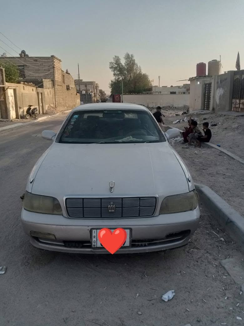 ماجسته موديل ٩٢ السنويه لغايه ٣٠ مكينه وكير حلوات كشرته حلوه نضيفه حداديه ٨٠ ٪ سعرها ٢٥ وبيها مجال او المراوس رقم الهاتف ***********
