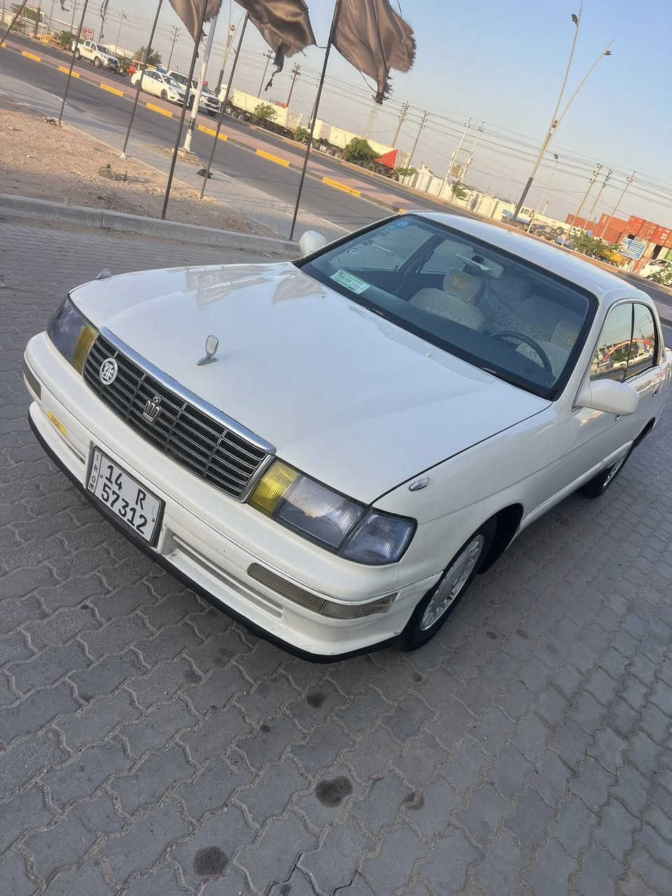 سلام عليكم بطه فصل مديل 1993 رقم بصره انكليزي 2030 مكفوله من الكص ونقل وضربه ولعيب شرعي مكينه وكير ثنين ونص تبريد شغال حداده جديده طخم تاير ويلكب جديد السعر 58 رقم الهاتف *********** العنوان البصره
