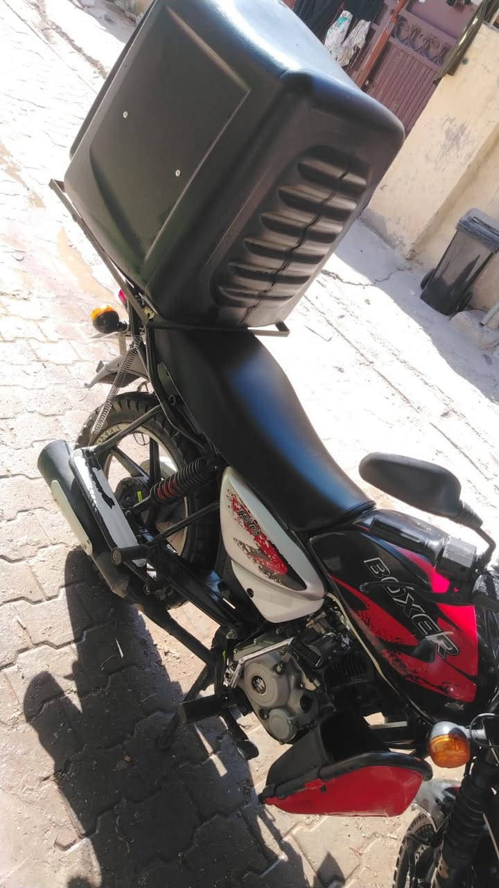 السلام عليكم دراجه بوكسر جبلي مديل 23 مرقمه رقم بغداد انكليزي تحويل ثاني يوم دراجه جاهزه مابيه اي نقص عارضه 2 و550 وبيه مجال مكاني بغداد البياع رقمي للتواصل ***********
