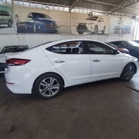 النترا ٢٠١٨ بيها صبغ تكشيرة وحالوب فقط بدون ضرر سياره محرك دوش راديها ...