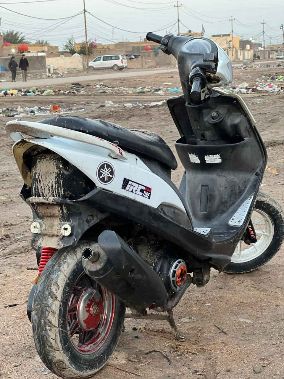 السلام عليكم ماكس عدله للبيع مكينة مفتوحه بوشه 49 بلاد دراجه مرتبة كهربائياتها يشتغلن كلشي جاهز سلف يشتغل بس عوزه باتري سعر 450 وبيها مجال  تفاصيل ***********
