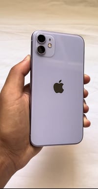 ايفون ١١ • بطارية ٩٣ • خدوش بسيطة