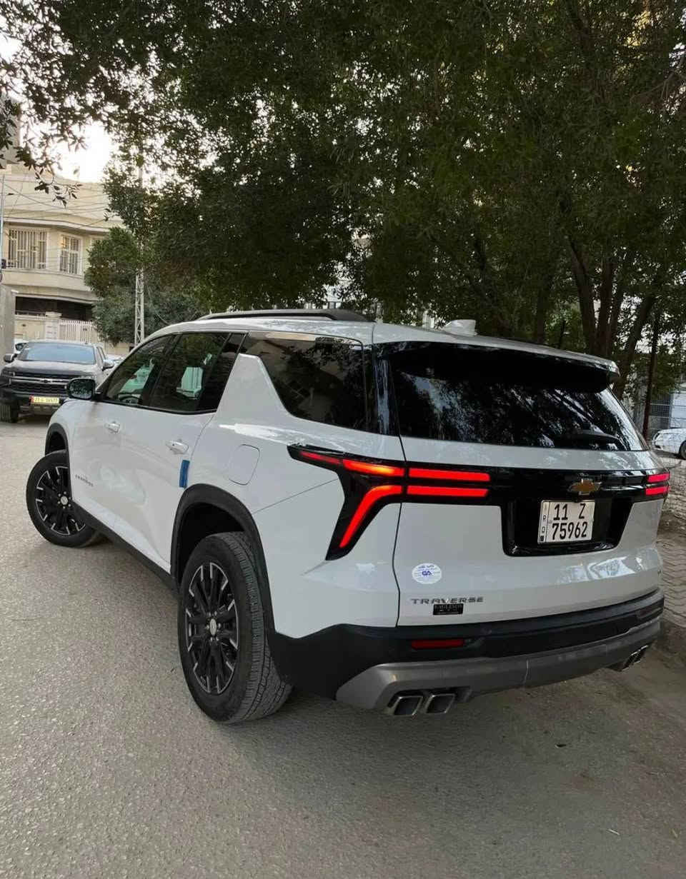 شوفرليت ترافرس ٢٠٢٤ lt بلاك ادشن حرة ب اسمي تحويل مباشر مواصفات السيارة 
رادارات 
نقاط عمياء 
تدفئه كشنات 
شفتاتت ثبيت مسار 
كشن كهرباء جنطه كهرباء 
محرك ٢٥٠٠ تيربو 330 حصان اقوة من ال6 سلندر 
كشن السائق هزاز تنبيه 
اوتو ستوب 
هاند بريك بصمه 
السيارة بيهة هواي مواصفات 
الصبغ فقط بنيد نفسه مصبوغ وقطعتين تبديل نفس اللون جهة الحادث 
وصارت عندي طخه بباب السايق يم اليده حك شبر ونص نصبغت 
السيارة جاهزة ومابيهة اي نقص وكلش جديدة وتصليحهة مو تلزيك كله اصلي وبلادي 
السعر290 وبيهة مجال اليجيني ما ارجعه ان شاء الله 
ذاكر التفاصيل الي تعجبه يجي يشوفهة وبي خير ويدلل 
اسف عالاطاله رقمي (***********) 
الاسيا (***********) 
مكان السيارة بكربلاء ب اسمي تحويل مباشر
