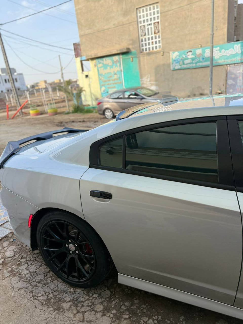 السلام عليكم دوج جارجر سكات باك موديل 2019اصل تو ويل مكينه 8/سلندر حجمه 6400 ماشيه 58ميل حادثه بلمقدمه بدون شواصي بدون ارباك بس البرده وبيه رشات صبغ بدون دواخل جان عليه وشم وشلته فول عدا الفتحه صون بلاد رعيد رقم بغداد الدولي باسم صديقي تحويل مباشر لون بحري مكاني ديوانيه سعره 175ت*********** ديوانية, القادسية
