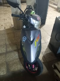 دراجه ماكس عدله مكينه ما مفتوحه دراجه وراق بيه شرط نشاط فول له يدخن ال...