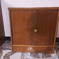 غرف للبيع خشب صاج درجة اولى صبغ درجة اولى للاستفسار واتساب 07869820906