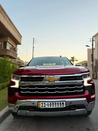 سلفرادو Z71 2023 محرك 5300 فول مواصفات  فتحه سقف  دشبول ديجتل  كراسي ج...