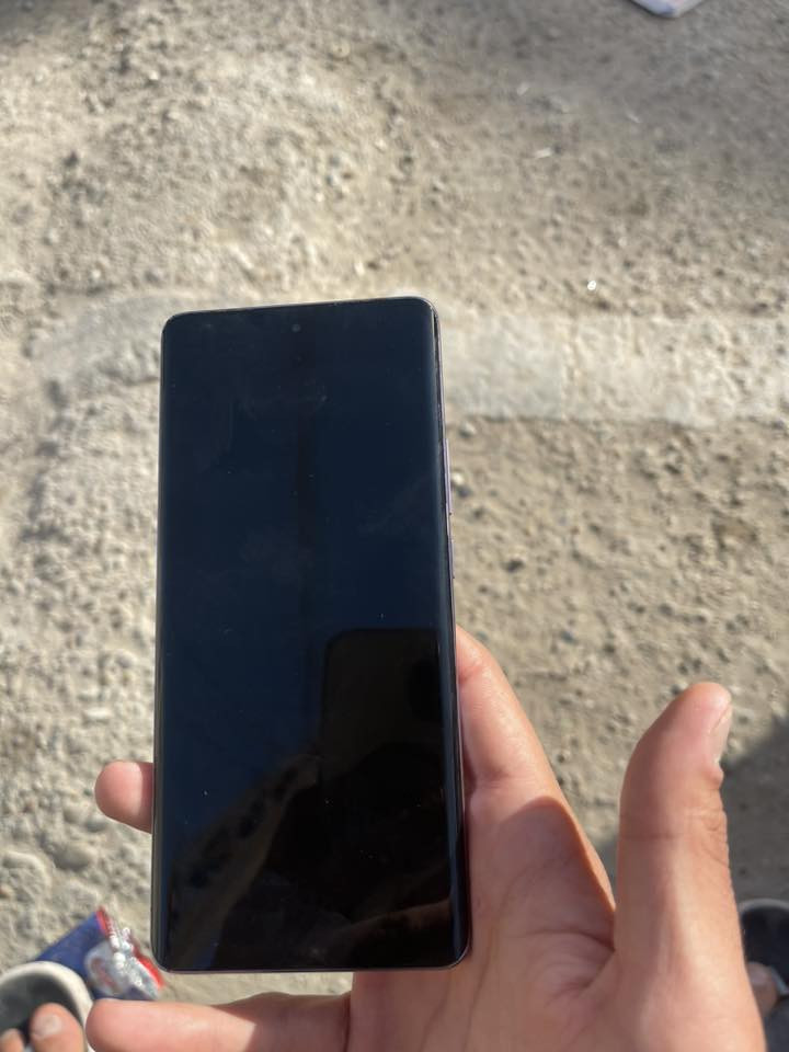 Reno 10 pro 5G 256

جداً نضيف ومابي اي خلل فقط مبدل بي شاشة 

  ***********
