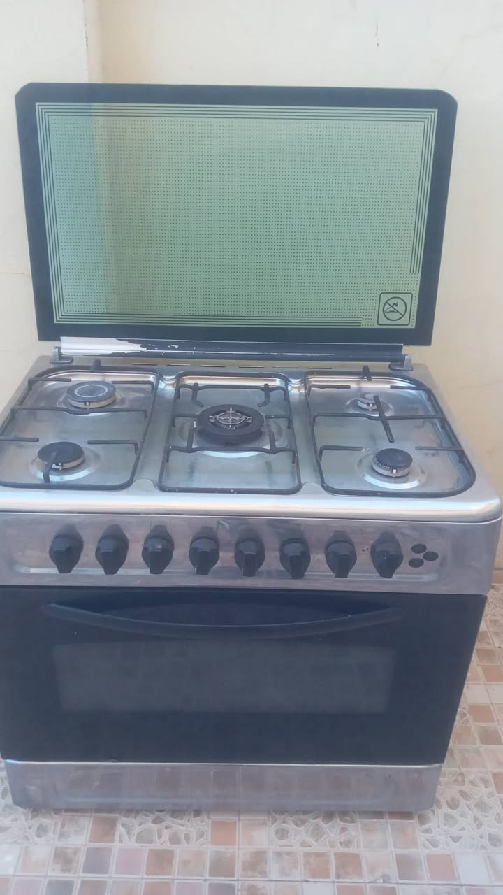 طباخ ابو النوزلات 5 عيون
شغال ونظيف 

مكاني فلوجه حي الشرطه 
السعر 130 الف وبي مجال بسيط

للتواصل واتساب: ***********
