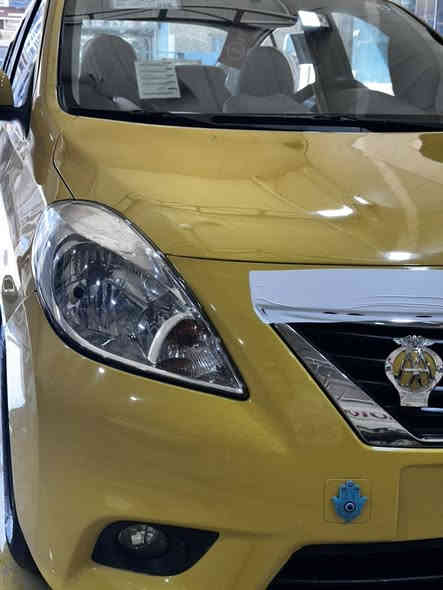 تحيه طيبه الاخوه 
الأعزاء نيسان صني هندي ٢٠١٤ ماشيه ١١٢ اللف السياره نضيفه وجاهزه محرك جديد كهربائيات جيده صدر نضيف بيها تعمير بدايه الشاصي الأيمن رقم جديد سنويه جديده بغداد اب اسمي هزه جديده السعر ٨٨ ورقه قفل مكان السياره بغداد العامريه 
***********
