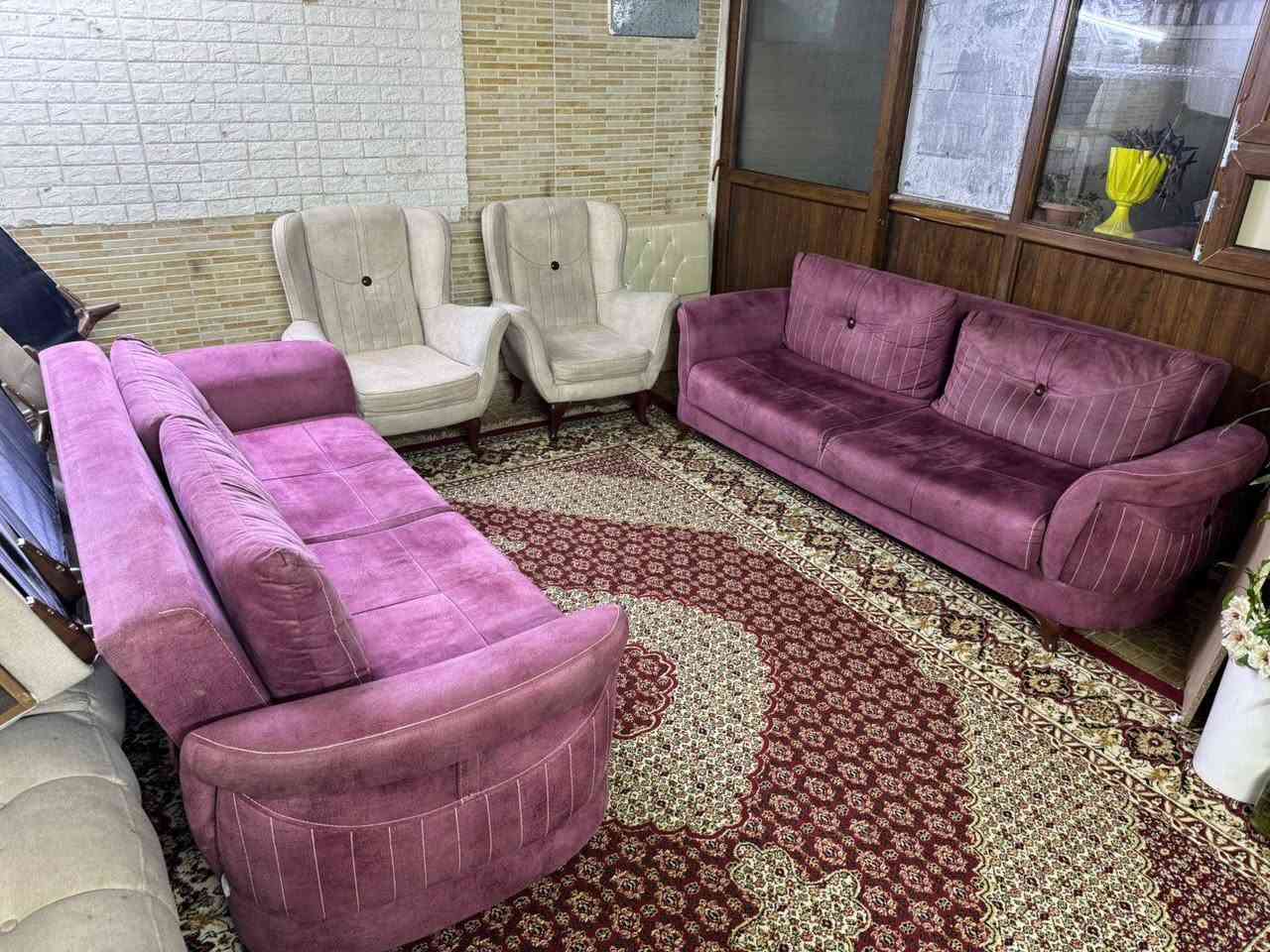 تخم قنفه تركي سرير ومخزن
8 نفرات 

السعر 340الف 

عنوان اربيل بختياري

0750 599 6002
