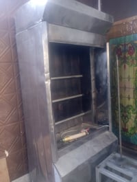 مرخصة مدير الكروب شواية دجاج 6 شياش كلش نضيفة عيون جديدة غراضها كاملة ...