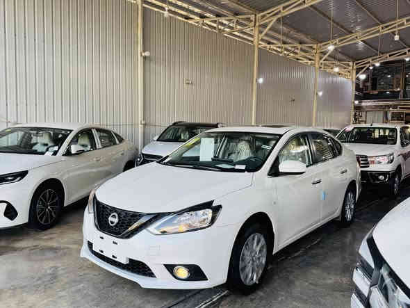 {.♥️مجموعه الملك لتجاره السيارات♥️.} 
                        
                   🔥♥️العروض الاسعار نار ♥️🔥
✅كل ماهو جديد لدينا 

🔥السعر حيكون 20 مليون و 750 الف مرقم بغداد 🔥

🚗.  نيسان سنترا              ☑️موديل 2025
 السياره خاضعة للضمان شركه نيسان 3 سنوات و 100 
المواصفات : 
⬅️فتحة سقف سلايد 
⬅️ويل كب 
⬅️شاشه كبيره وسطيه 
⬅️كامره خلفيه 
⬅️تحكم ستيرن 

 📍العنوان :• بغداد الكريعات نهايه شارع المعارض 

الاسفسار الاتصال ع الارقام التاليه 

☎️ ***********

☎️***********
