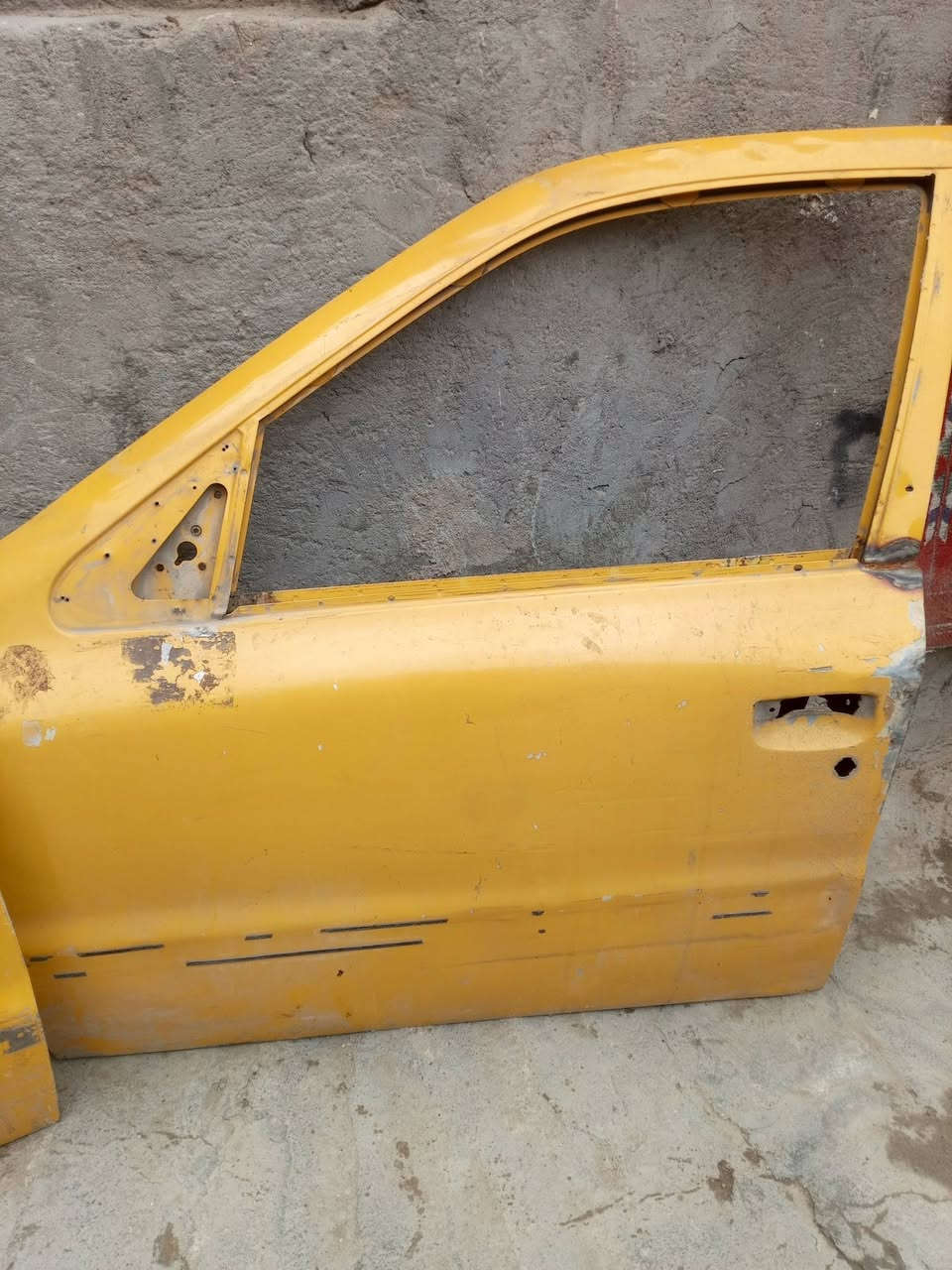 بيبان سمن للبيع سائق والعبري بغداد مدينه صدر ***********
