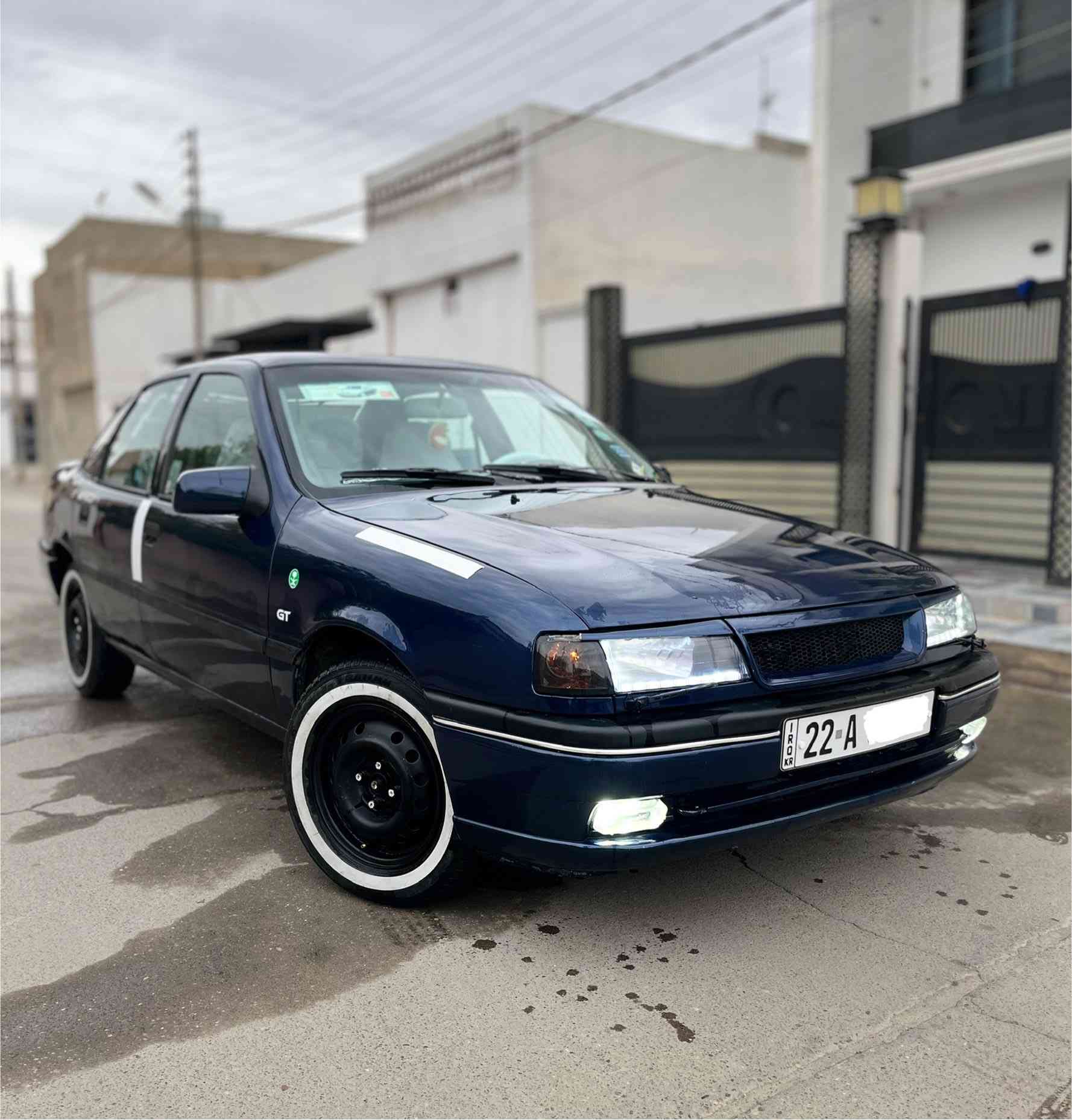 سلام عليكم
Opel vectra 1992 _2.0i
اوبل فكترا
موديل 1992 محدث 1994
مكينة 2.0i 
كير اوتماتيك
وارد الماني 
رقم أربيل 
لون مميز نيلي
_ abs _ دبل ايرباك بلاد_باور _ويل كب داخل مدوشم كشنات 
داخل اسود بروجكتور زينون وتخم زينونات 
مسجل بلوتوث _ جامات جوبي 
 بلاد دوسات  خياس دوس و هلالات بلادي بي ضربه جاملغ خلفي شبر بدون دواخل
فقط صبغ جمالية شرط 
مكاني كركوك
رقم الموبايل *********** 
سعره 50  بيه مجال بسيط لشراي 
ملاحضه : سيارة مابيه برغي نقص جاهزه من الاخير

