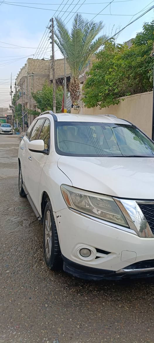 سيارة باثفندر سبعه راكب2013خليجي رقم شمالي دهوك انكليزي محرك 6سلندر مكانها بغداد  فحص السيارة بلسونار موجود داخل الصور سعرها 130$ وبيها مجال للشراي 
للاستفسار ***********
