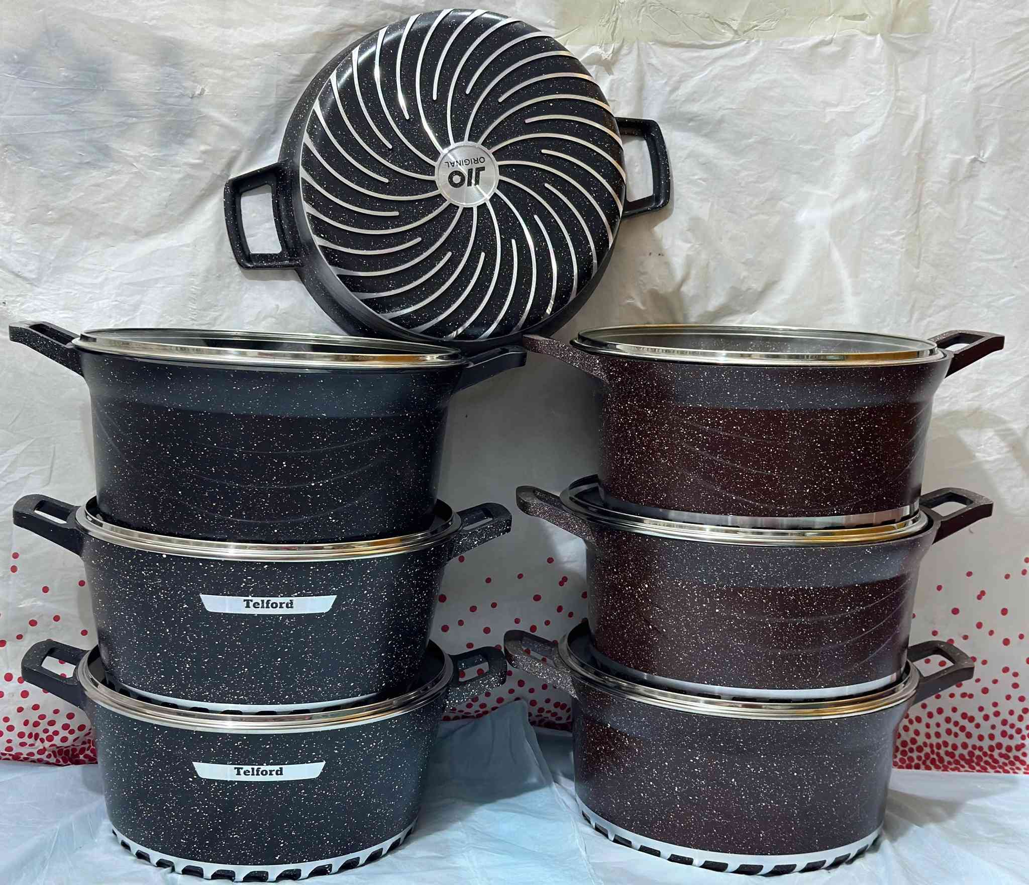 مجموعة منوعة قياس ٣٢ حجم كبير مال خطار مال عائلة جبيرة كرانيت زيتي ثقيل قاعده مهدارة وقاعده ليزرية القطعة ب١٧ اي اختلاف عن القياس والصورة يرجع بيد المندوب


**إذا كنت صاحب هذا الإعلان وتريد حذفه لأي سبب، رجاءا أرسل رسالة إلى الدعم الفني**