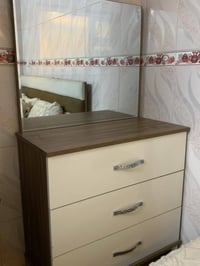 ٣٠٠هەزار و مەعامەلە.  07711522176