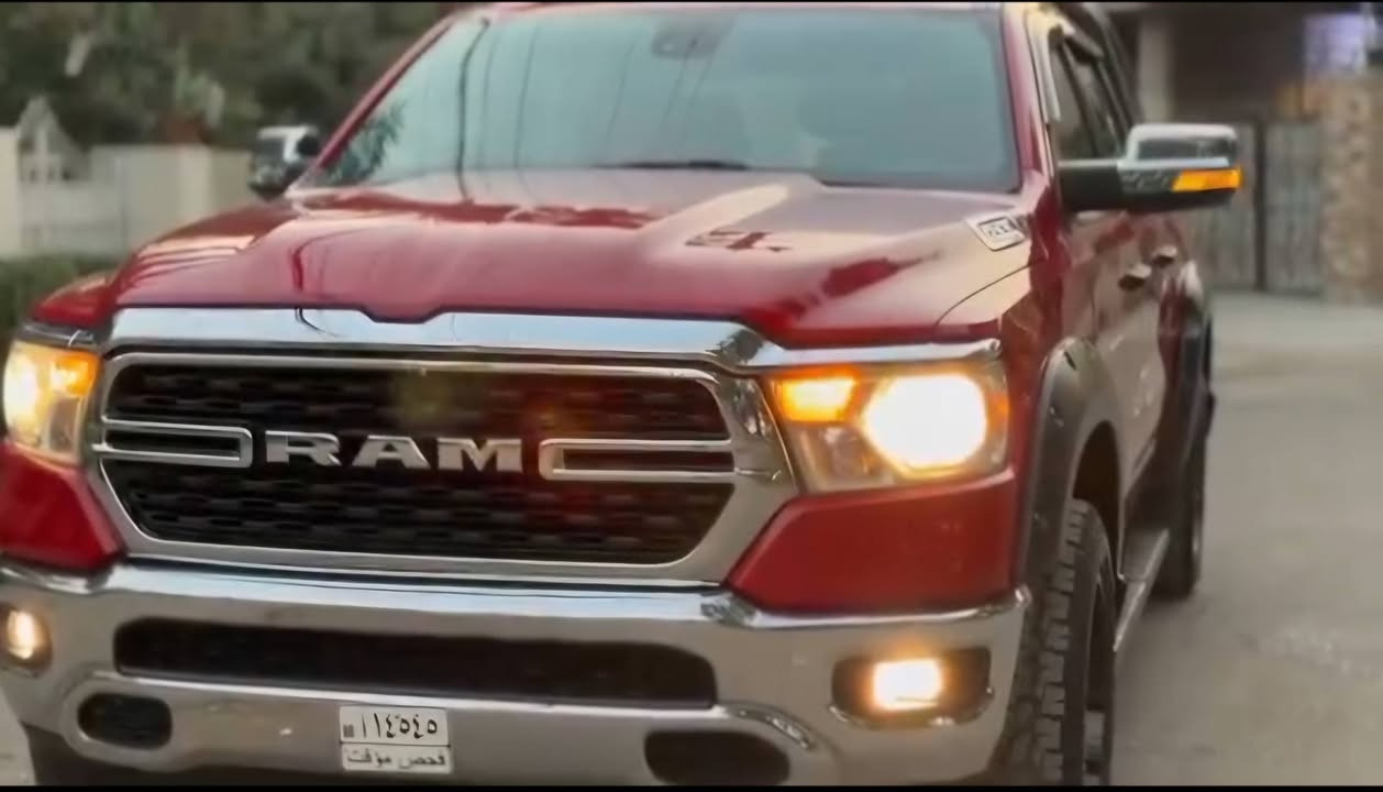 السلام عليكم
دوج رام 1500 بك هورن موديل 2023
الصبغ عام بدون دواخل ولا شواصي 
الحجم 8 سلندر 5700 بانزين 
السياره بدون ارقام / بغداد 
المسافه المقطوعه 28 الف ميل 
المقاعد جلد 
السعر 27.000 $ بيهه مجال بسيط 
بيع او مراوس حسب نوع السياره 
للاتصال ***********
