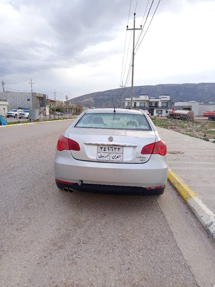 سڵاو لە هەموو لایەک 

فرۆشتن و گۆڕینەوە لەسەر دڵ گرتن بە هەموو سەیارەکی ڕەقەم و بێ ڕەقەم.......
MG 550 (2014) (1.8) turbo 
 
ئێم جی بەریتانی مەکینە ١.٨ ی تۆڕبۆ

 ڕەقەم هەولێر 
سەنەوی بەسەرچووە 
 بە شەرتی تەحویل و بەناوکردن و هەموو شت 
  ٢ پارچە و پەڵەیە بۆیاخی هەیە چەمەلەغی پێش سەکن ناوی نەگرتووە لەگەڵ چەمەلەغی دوای سەکن تۆزێ ناوی گرتووە 

  سڵاید شاشە گەورە شاشە نیو ئەلیکترۆنی حاسەی بەگ دوگمەی تراکشن ناو زەرد کوشن جلد تەبرید مەرکەزی و گێڕ و مەکینەی بە شەرت 
١٨١ هەزار کیلۆمەتر ڕۆشتووە 
 گێڕ تۆماتیک و عادی و قورس 
پێش و دوای تازە داگیراوە یەک باڵانس و میزانیەی پێویستە و تەواو
ڕۆن و پاتری تازە کۆڕاوە 
 سەیارەکە جایزە و سولف لێدە و لێخوڕە 
 68 و مەجالێکی زۆر کەم.... 

گۆڕینەوە لەسەر دڵ گرتن و فرۆشتن 
0773 384 0773 

دەربەندیخان دار بنديهكان, السليمانية
