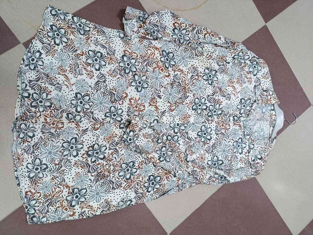 وصلتنا قمصان جديده
العنوان طوز  السوق الكبير
مجاور كماليات روتانا
للاستفسار ه‍ ***********
توجد لدينا توصيل
