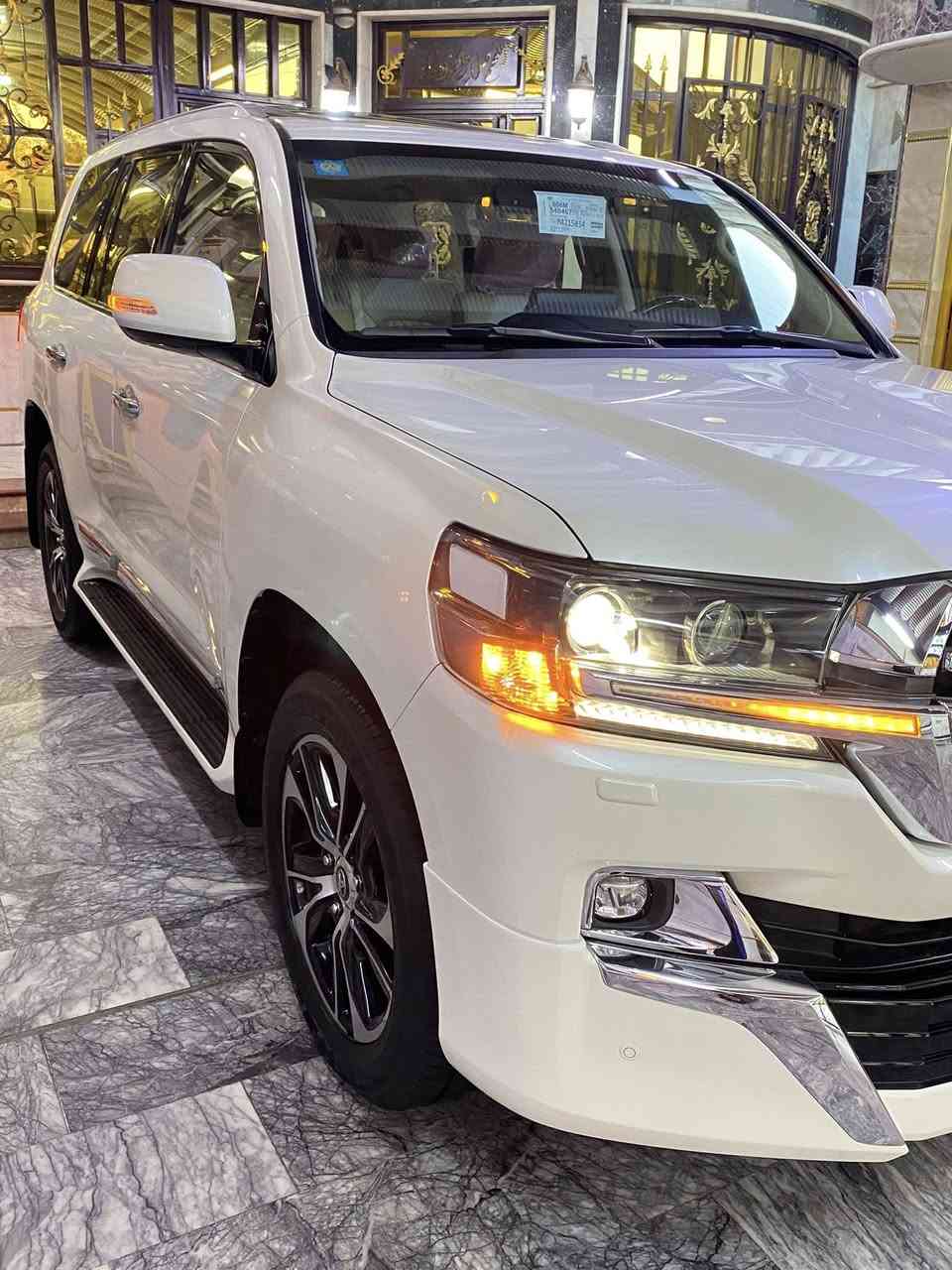 السلام عليكم
لاندكروز موديل  2021  السيارة ساز اصلية فئة GXR فول مواصفات للأخير تجي 5 بصمات أبواب وجنطه الخلفية كهرباء ،3 شاشات ،عداد ليزري وباقي المواصفات المعروفه ماشية 28 الف حقيقي سيارة مكفولة كفالة عامة مكان السياره بغداد بأسمي تحويل ثاني يوم رقم بغداد الجديد
لاستفسار اتصل على الرقم ***********
